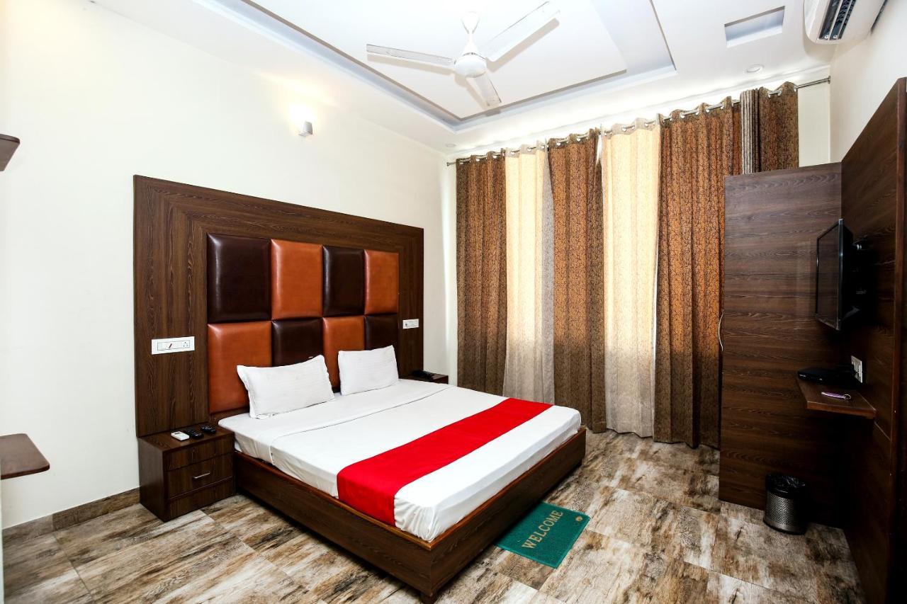 Hotel Woodcrest Zirakpur Chandigarh - Luxury Rooms 外观 照片