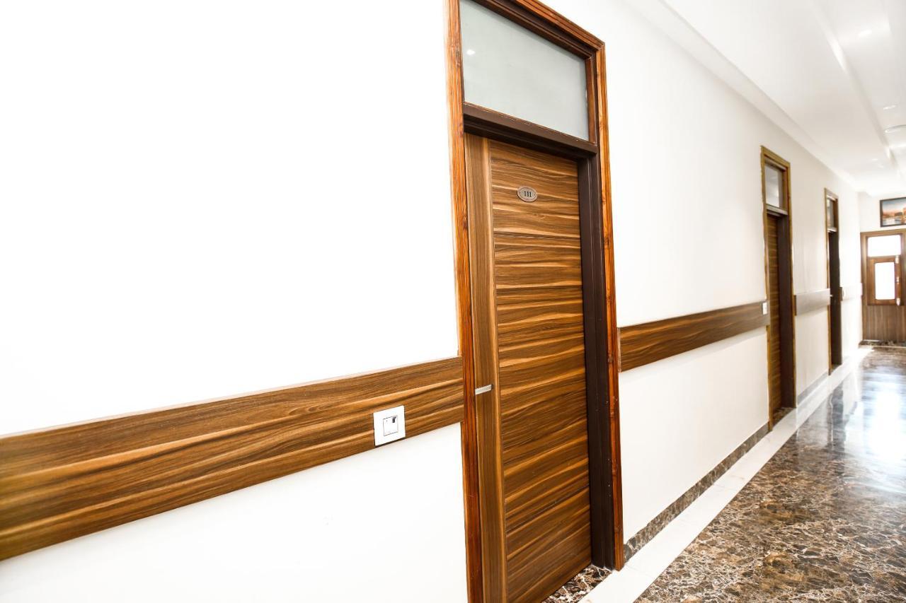 Hotel Woodcrest Zirakpur Chandigarh - Luxury Rooms 外观 照片