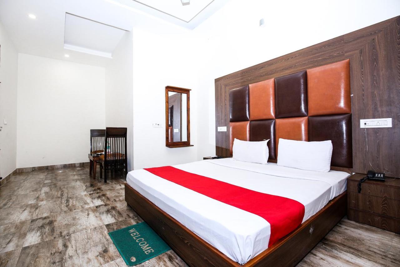 Hotel Woodcrest Zirakpur Chandigarh - Luxury Rooms 外观 照片