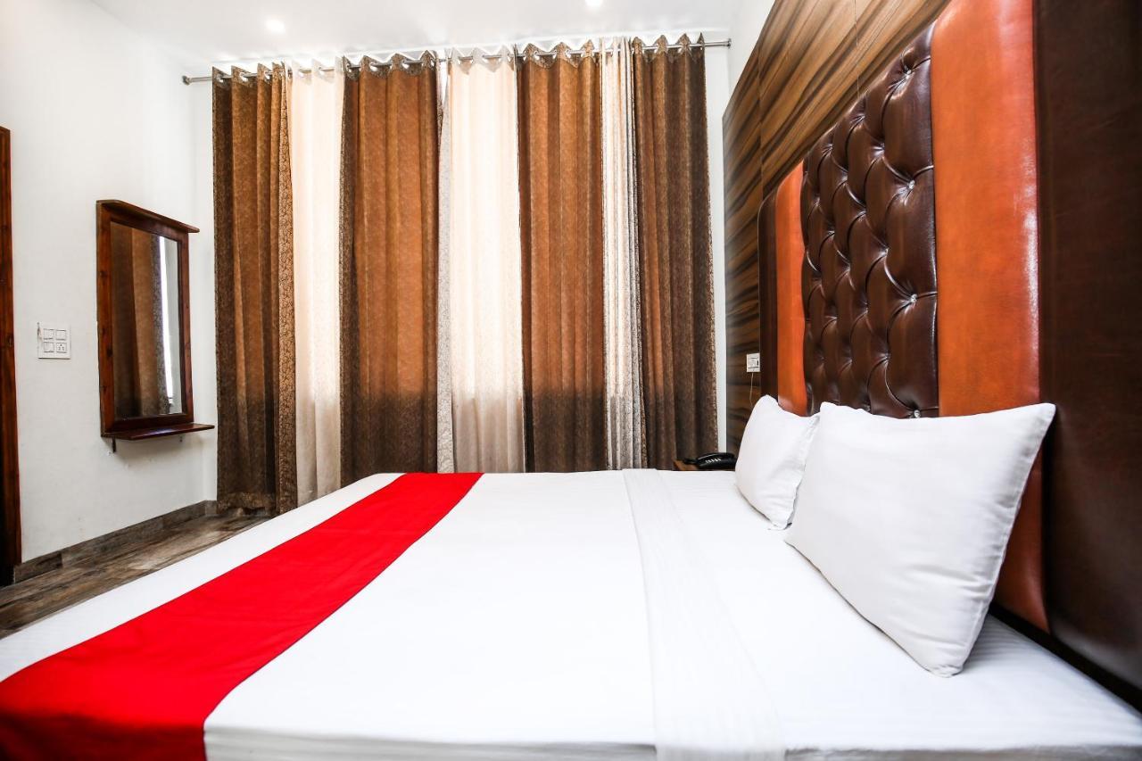 Hotel Woodcrest Zirakpur Chandigarh - Luxury Rooms 外观 照片